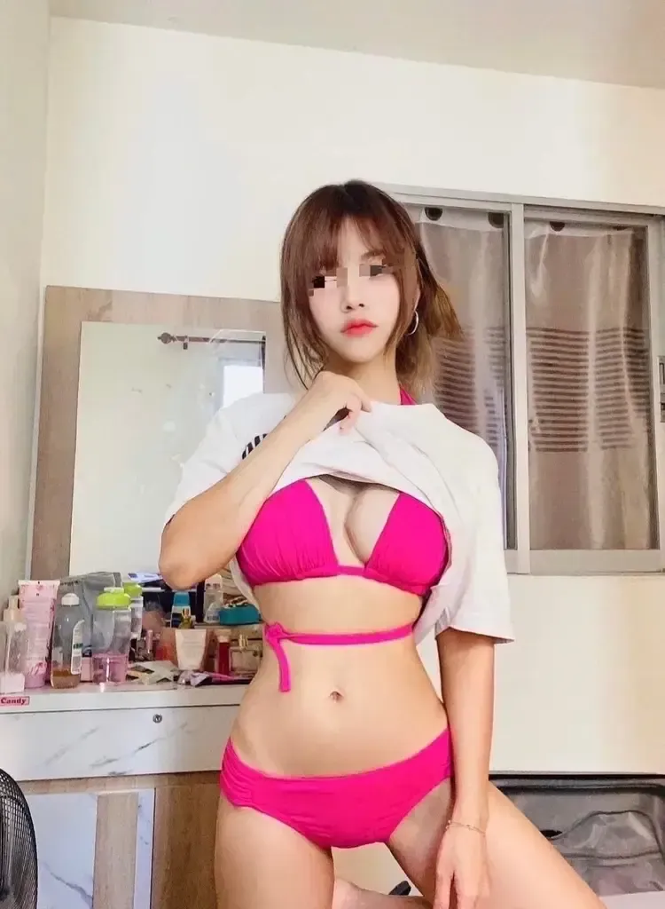 น้อง น้อง เอมมี่ — คลองเตย