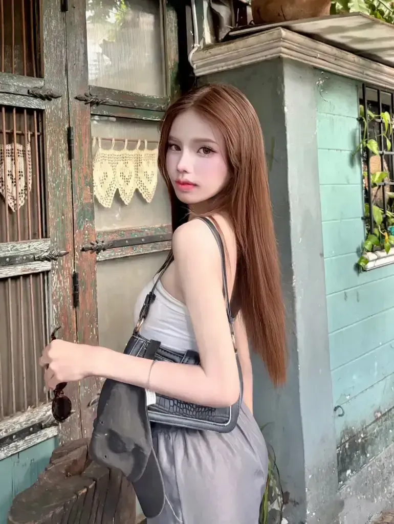 น้อง น้อง ปีใหม่ — ธนบุรี